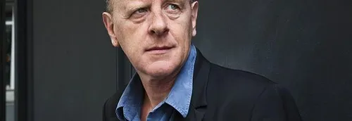 Jean Teulé  vient de sortir Gare à Lou et il sera à la Fnac de...