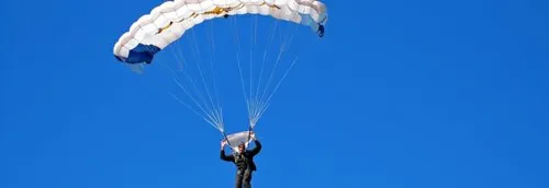 Journal 12h - Un parachutiste meurt à Vitry en Artois, après un saut  