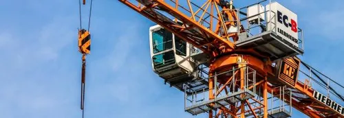 Journal 12h - Un grutier pris d'un malaise secouru à 15 mètres de...