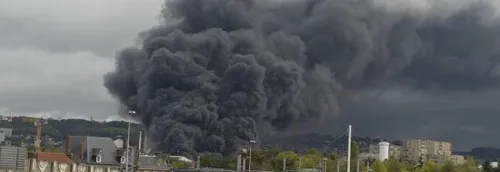 Journal 12h - Le nuage de l'incendie de l'usine Séveso de Rouen...
