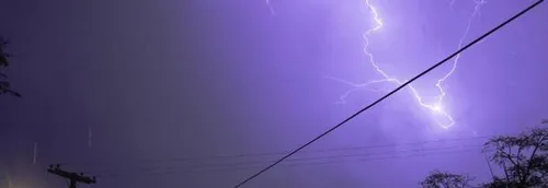 Journal 17h - Vers 20h, attention aux orages, aux averses, à la...