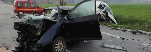 Journal 12h - Un automobiliste est mort sur la route, ce matin,...