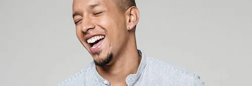 WALY DIA au Splendid de Lille le 14 décembre répond aux questions...