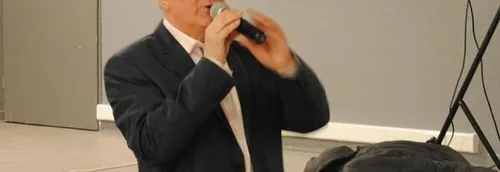 SIMON COLLIEZ  va faire une tournée d'adieu en 2020   Son live sur...