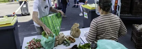 Journal 12h - Edouard Philippe s'entretient avec les préfets et...