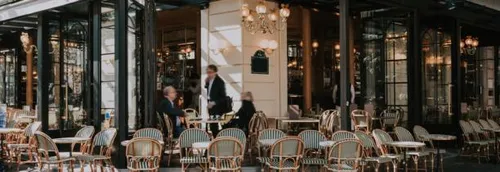 Journal 12h - De nouvelles libertés s'offrent aux français, à...