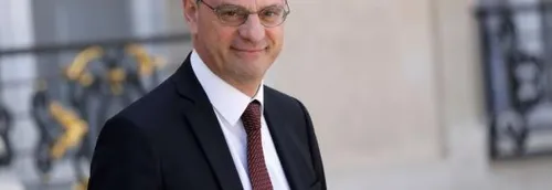 Journal 9h - Situation sanitaire : Moins de cours en présentiel au...