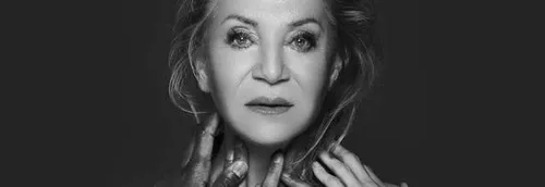 Sheila : Le podcast Mona FM où l'on parle de son nouvel album...