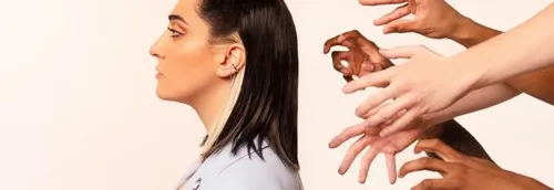 VICTORIA SIO le retour avec un nouveau single #fmlp 