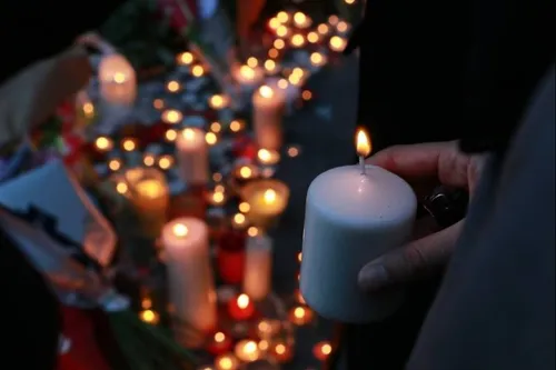 Journal 12h - Lille rendra hommage demain aux victimes de...