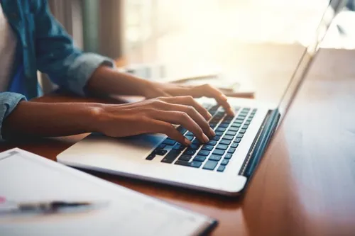 Journal 12h - Le télétravail 3 à 4 jours par semaine à la rentrée...