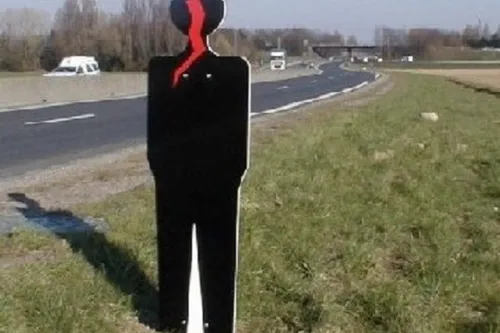 Journal 12h - +100% de hausse concernant la mortalité routière dans...