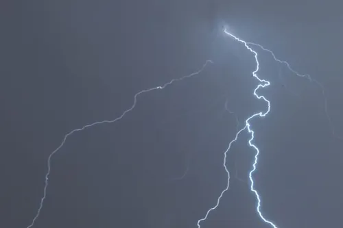 Journal 12h - Attention aux orages dans le Nord et le Pas de Calais