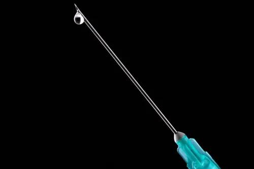 Journal 12h - Agression à la piqûre dans une discothèque de...