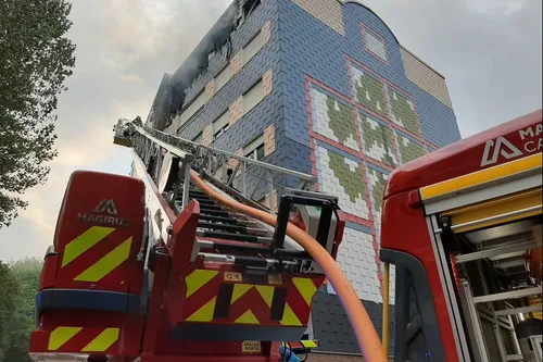 Journal 12h - Une femme et l'un de ses enfants sont morts dans un...