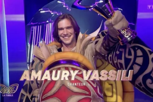 AMAURY VASSILI Le gagnant de Mask Singer- Pourquoi la tortue ?