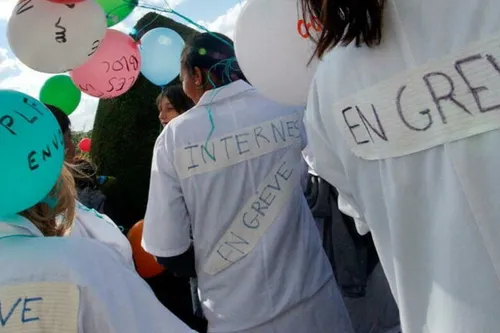 Journal 12h - La mobilisation des étudiants en médecine aujourd'hui...