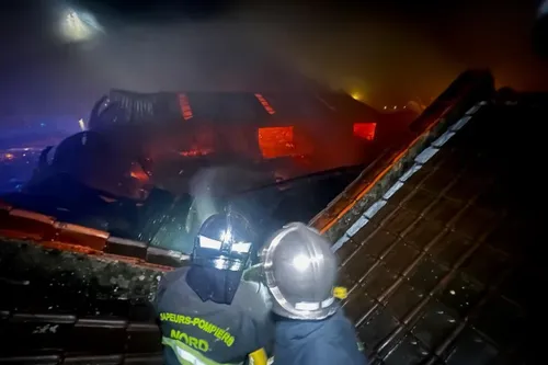 Journal 9h - Les pompiers mobilisés à Tourcoing ce matin, sur un...