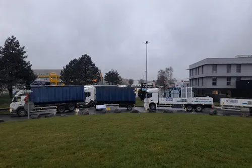 Journal 12h - Des perturbations sur les rails, dans les airs, les...