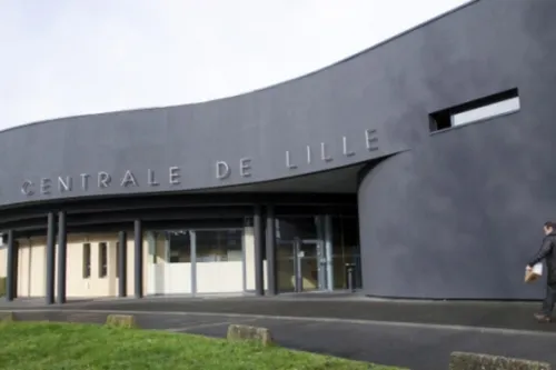 Journal 9h - Des étudiants de Centrale Lille sanctionnés pour des...