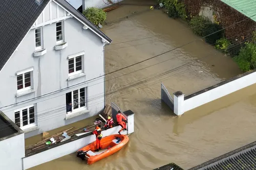 Journal 12h - Le coût des inondations dans le Nord et le Pas de...