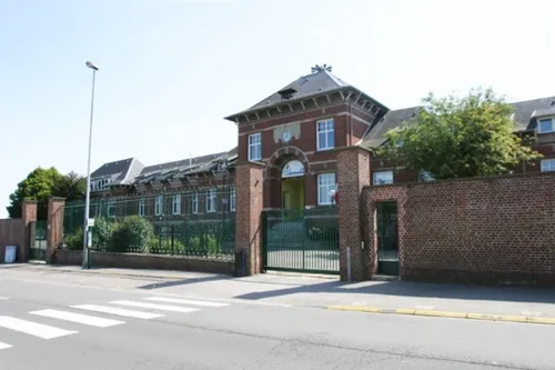 Journal 12h – Le personnel d’une cité scolaire à Auchel se plaint...