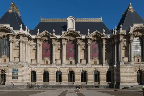Journal 12h - Une œuvre du Palais des Beaux Arts de Lille saisie, à...