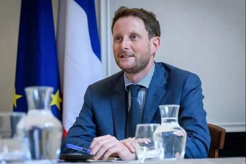 Journal 12h - Clément Beaune apporte son soutien à la MEL dans son...
