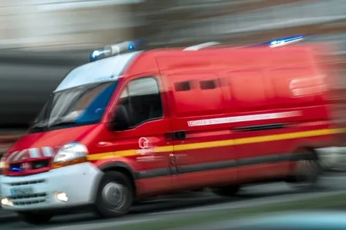 Journal 12h - Une jeune femme est morte percutée par une voiture...