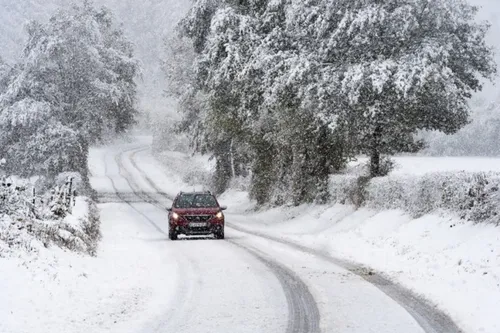 Journal 12h - La neige tombe sur le Nord et le Pas de Calais