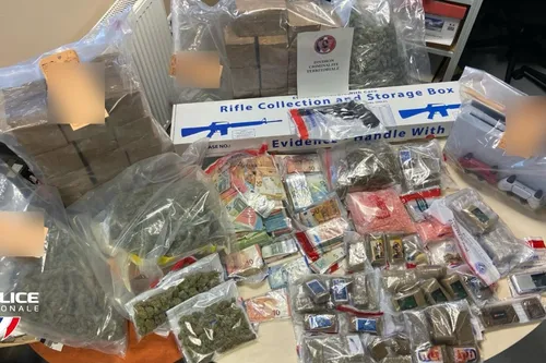 Journal 9h - Un vaste trafic de stupéfiants vient d’être démantelé...