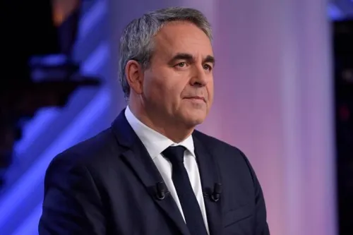 Journal 12h - Xavier Bertrand lance un appel aux sénateurs LR, pour...