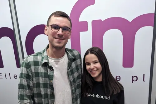 Marina Kaye est de retour avec un nouvel album "Heavenbound" - Elle...