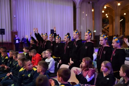 Journal 9h - Une délégation de jeunes ukrainiens accueillie à Lille