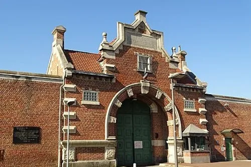 Journal 9h - Un couple arrêté pour avoir livré des colis par drone...