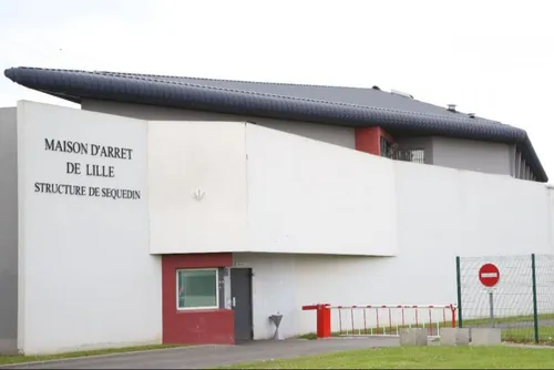 Journal de 9h - Opération "prisons mortes", dans plusieurs centres...