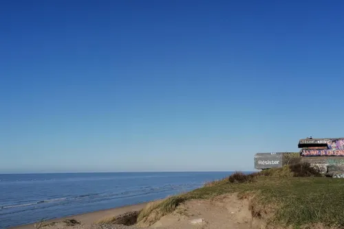 Journal 7h - Des traces de pollution, sur plusieurs plages du...