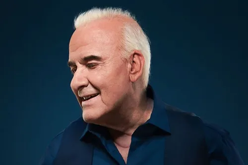 MICHEL FUGAIN est de retour avec un album d'inédits le 25 octobre