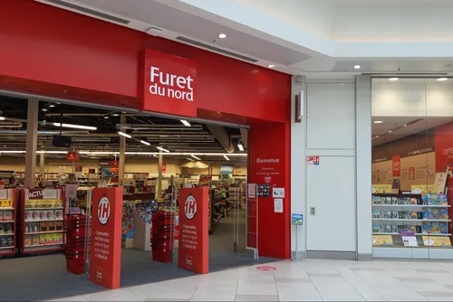 Journal 7h - 2 magasins "Furet du Nord" pourraient fermer, dans le...