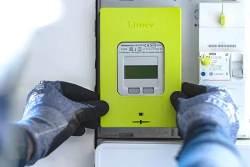 Journal 9h - Accusé de trafiquer des compteurs Linky, un homme...