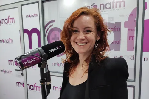 Emji nous parle de la comédie musicale "Je vais t'aimer" de passage...