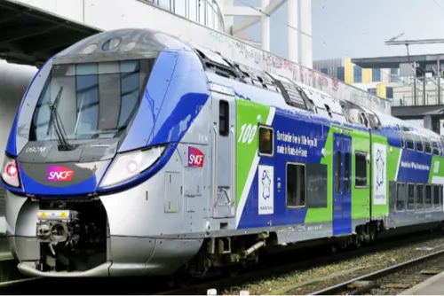 Journal 9h - Le trafic SNCF très perturbé jusqu'en fin de journée,...