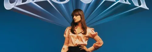 Clara Luciani ouvre son « Cœur » dans un nouvel album frais et coloré