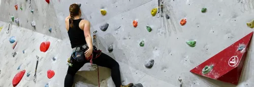 Faire de l'escalade dans la MEL