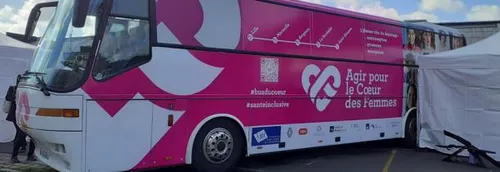 Un « Bus du Coeur » à Lille pour aider les femmes à retrouver un...