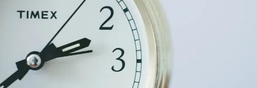 On change d'heure ce week-end, mais ça s'arrête quand ? 