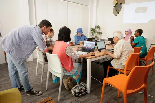 Emmaüs Connect cherche des bénévoles à Roubaix et Lille