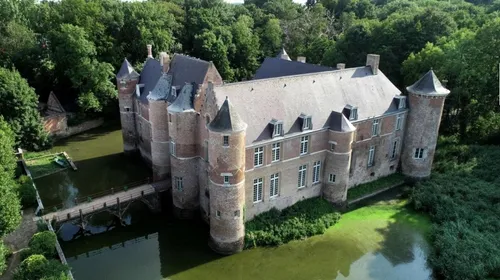 Esquelbecq en lice pour devenir le « Village préféré des Français »...