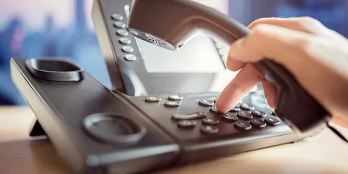 Un 03 77 vous appelle ? C'est du démarchage ! On vous explique :