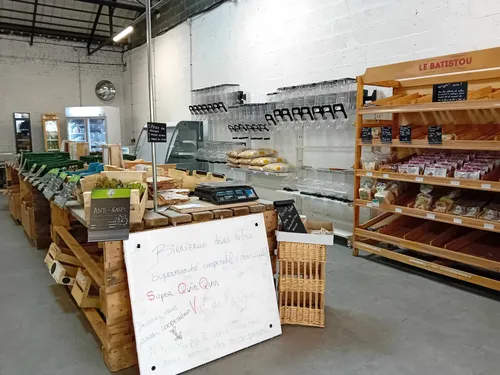 SuperQuinquin a ouvert une nouvelle épicerie coopérative à la...